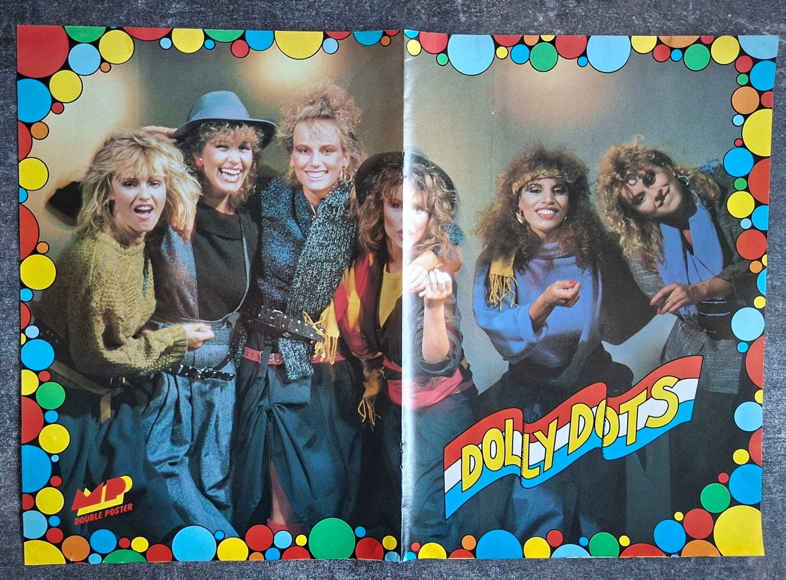 Dolly Dots poster uit Muziek Parade (  jaren 80) 30 x 42 cm, Verzamelen, Ophalen of Verzenden, A1 t/m A3