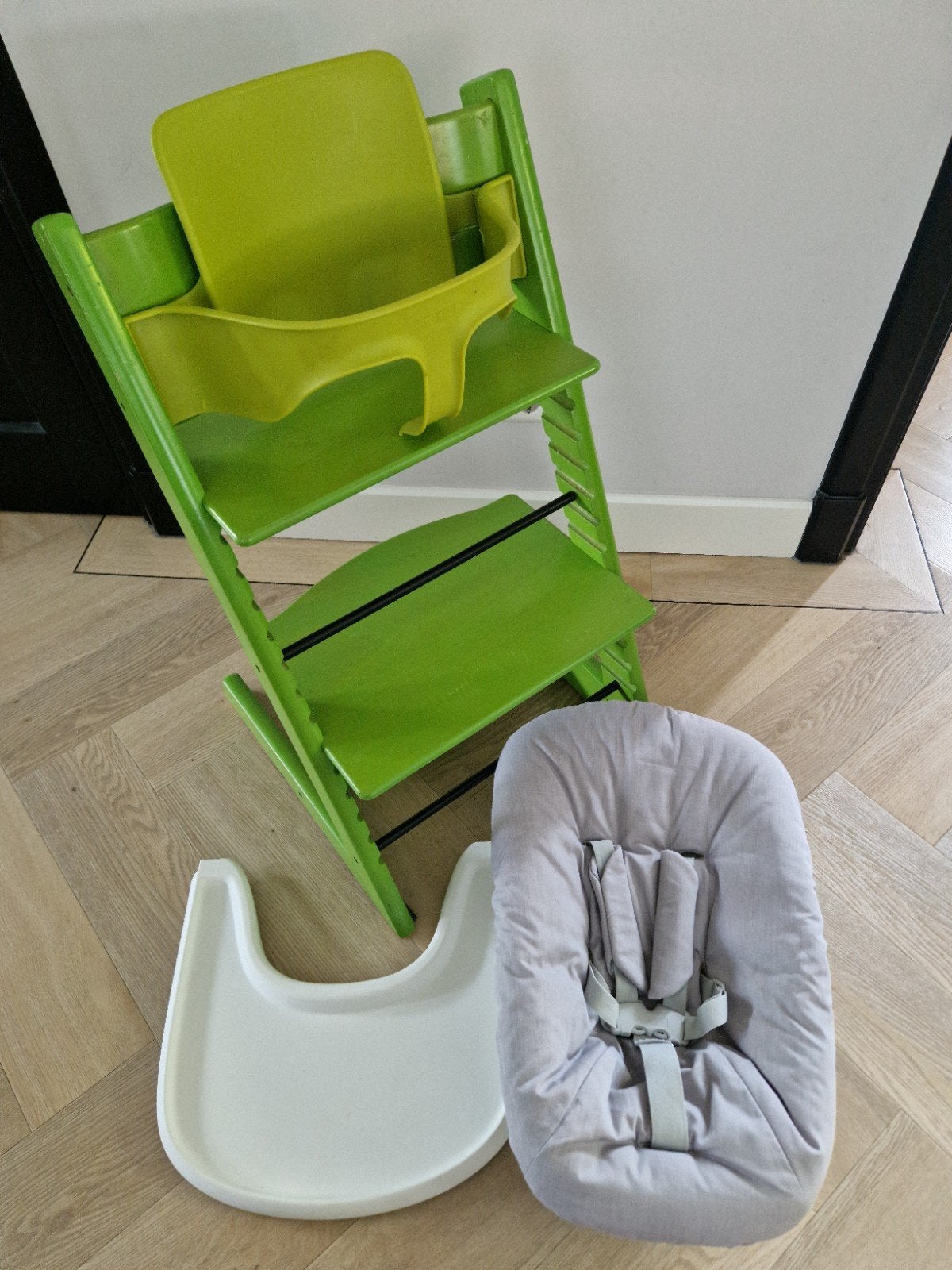 groene stokke tripp trapp + babyset, newborn en blad, Ophalen of Verzenden, Meegroeistoel, Aanschuifbaar