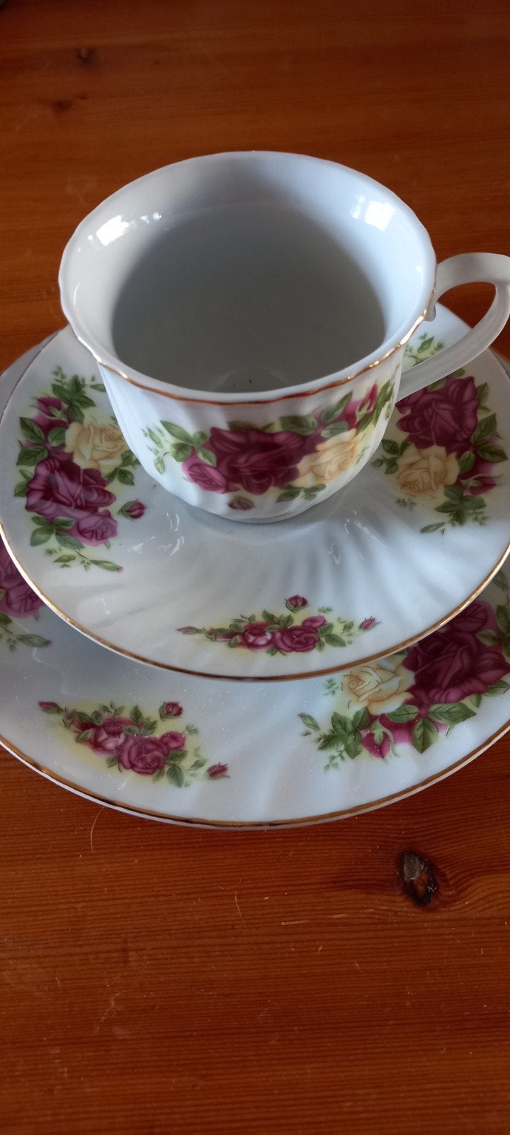 Vintage kop, schotel, bordje; mooie rozen en gouden randje, Ophalen of Verzenden