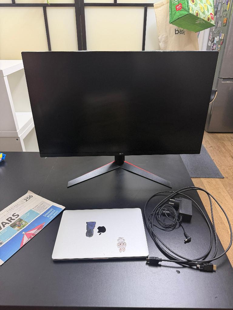 LG UltraGear Gaming Monitor - 32 Inch QHD (2K) 144Hz, Computers en Software, Monitoren, Gaming, 101 t/m 150 Hz, VA, Zo goed als nieuw