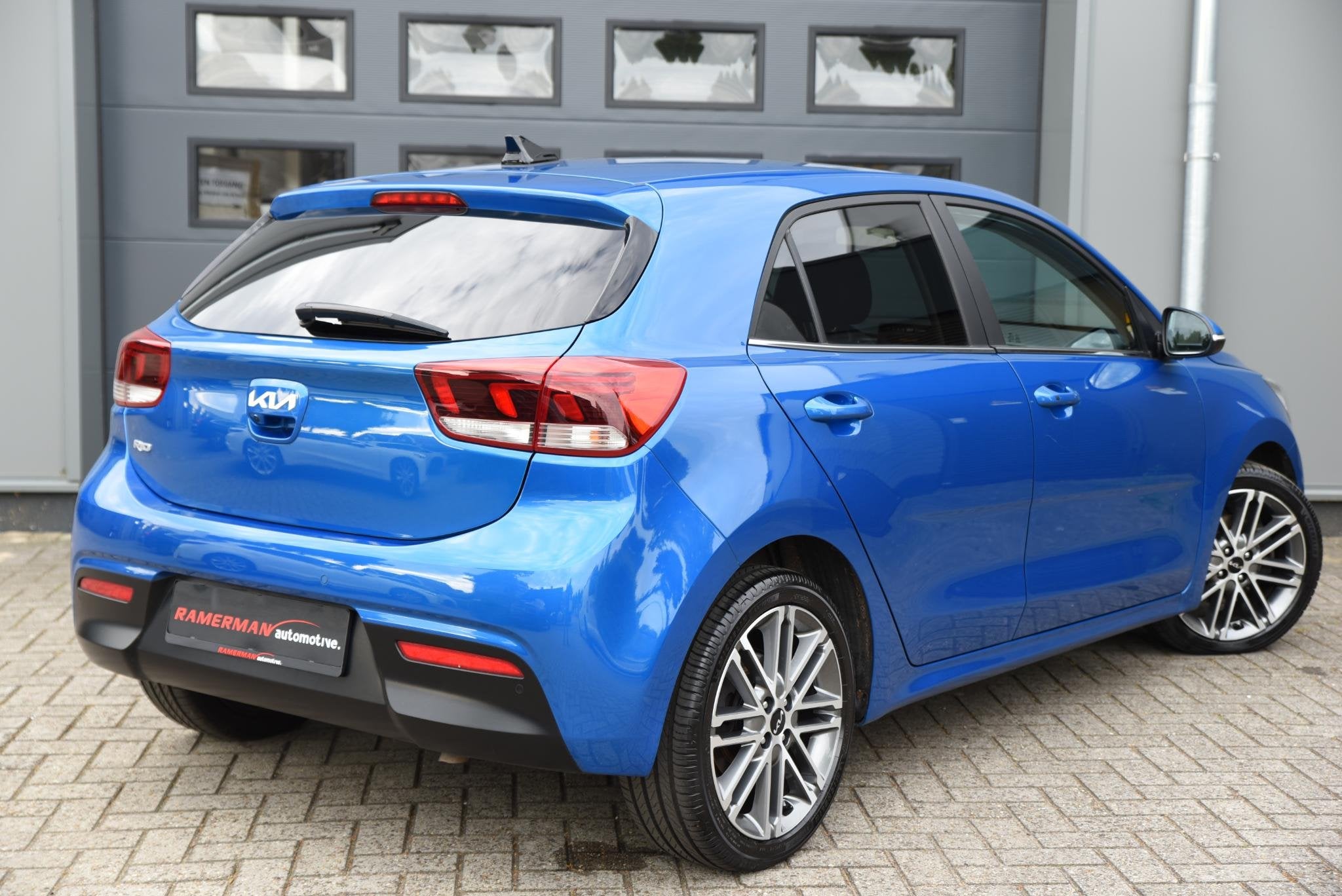 Kia Rio 1.0 TGDI DynamicPlusLine, Voorwielaandrijving, Gebruikt, Euro 6, Blauw