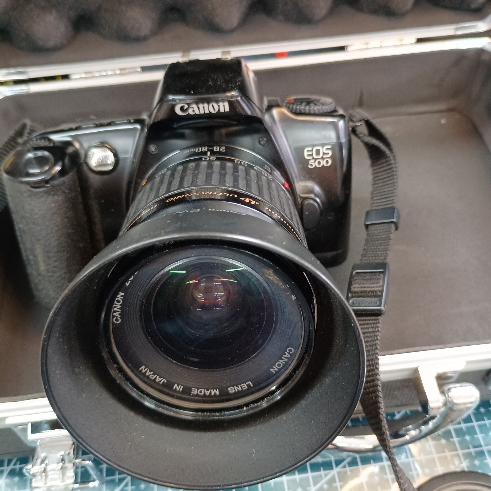 Canon EOS 500 Spiegelreflexcamera met zonnekap en lens, Audio, Tv en Foto, Fotocamera's Analoog, Ophalen of Verzenden
