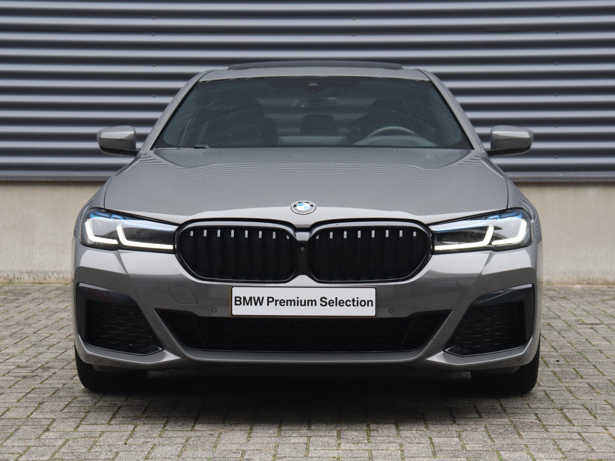 BMW 5-serie Sedan 530e | High Executive | M Sportpakket | Pa, 1998 cc, Gebruikt, 4 cilinders, Met garantie (alle)
