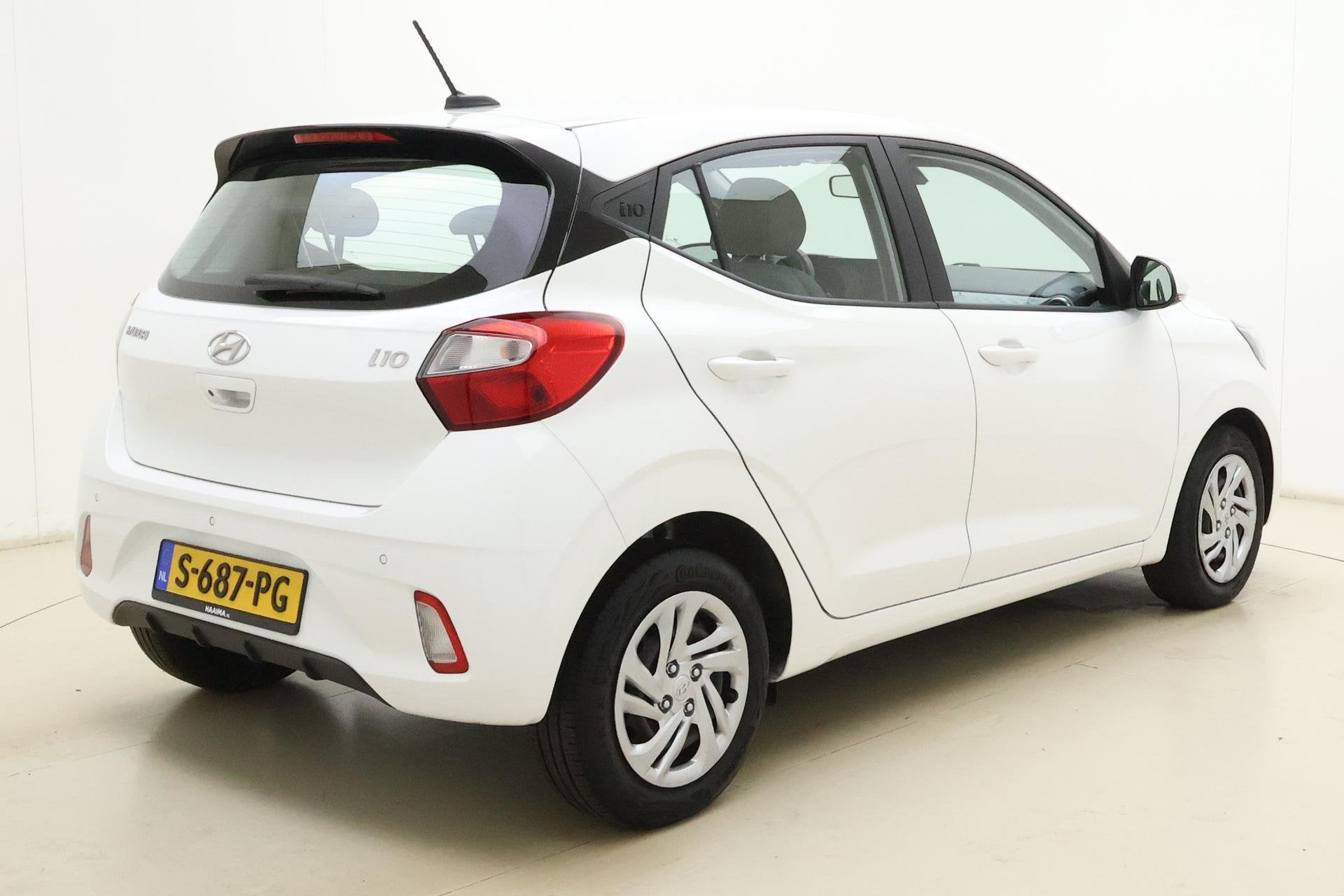 Hyundai i10 1.0 Premium | Camera | Parkeersensoren | Climate, Voorwielaandrijving, Stof, Gebruikt, 899 kg