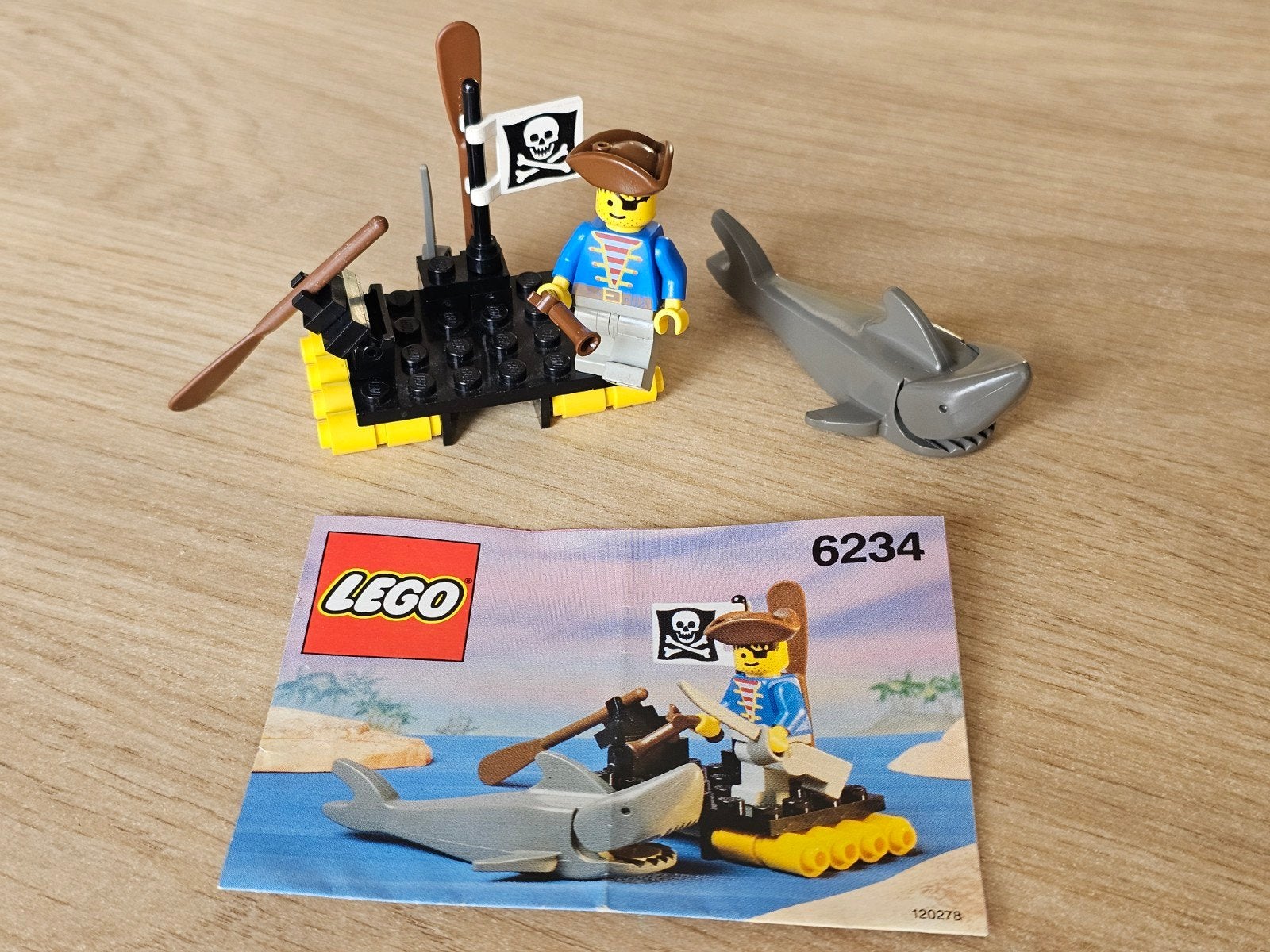 LEGO Pirates 6234 – Renegade’s Raft – compleet met boekje, Ophalen of Verzenden, Gebruikt