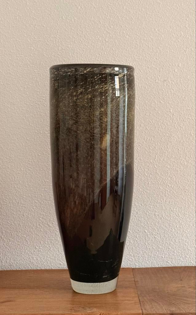 Elegante glazen vaas, donkerbruin met gouden spikkels, Huis en Inrichting, Woonaccessoires | Vazen, Ophalen, Overige kleuren, 75 cm of meer