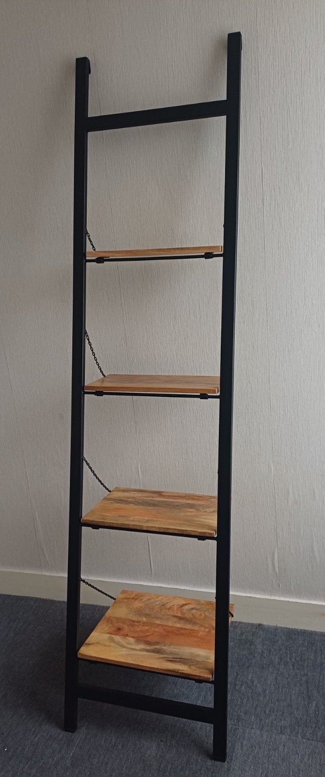 Industriële Boekenkast/Wandrek met Houten Planken, Met plank(en), Industrieel, Modern, 50 tot 100 cm, Zo goed als nieuw