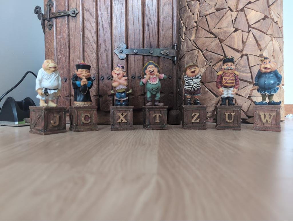 Efteling Laven Collectie - Letter Beeldjes, Ophalen of Verzenden, Gebruikt, Beeldje of Poppetje