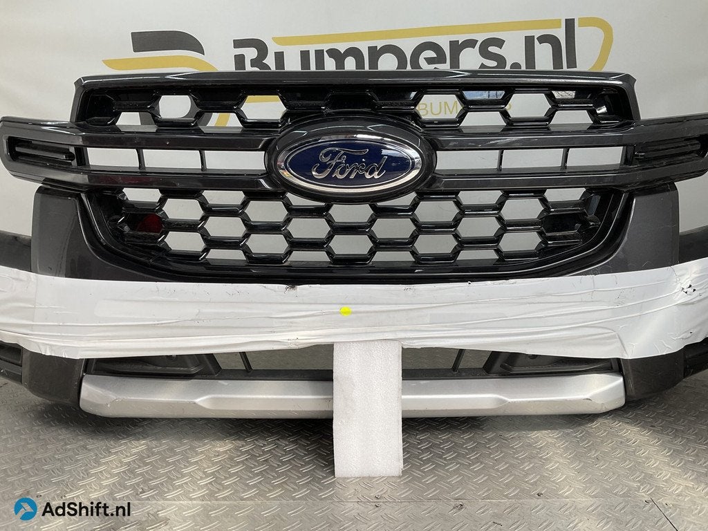 Bumper Ford Ranger IV 2000 N1WB-17C831-HAW Voorbumper D1-203, Bumper