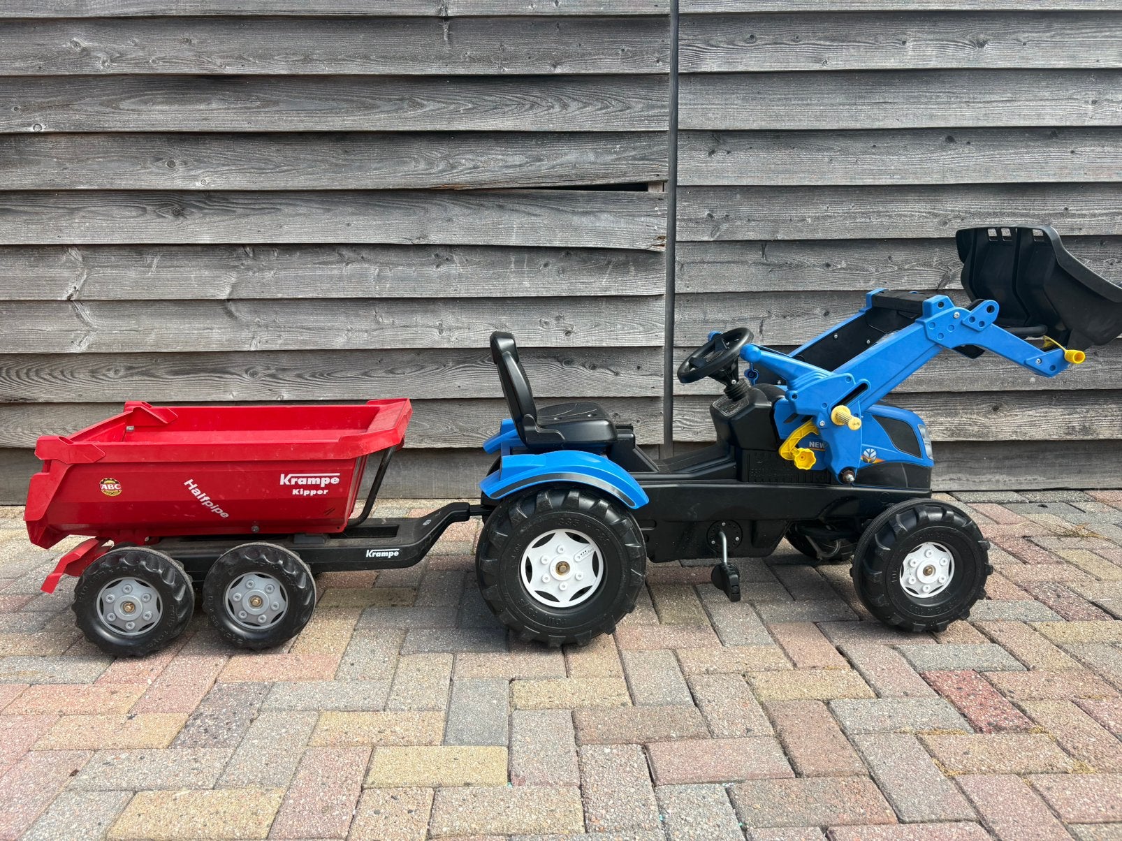 Trap tracktors met krampe kipper, Kinderen en Baby's, Speelgoed | Buiten | Skelters, Ophalen, Gebruikt, Overige merken, Met kar of aanhanger