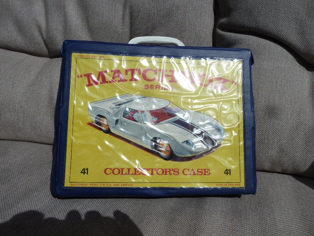 ERG MOOI !! MATCHBOX KOFFERTJE    ( ook niet verkleurd), Ophalen of Verzenden, Zo goed als nieuw, Overige typen