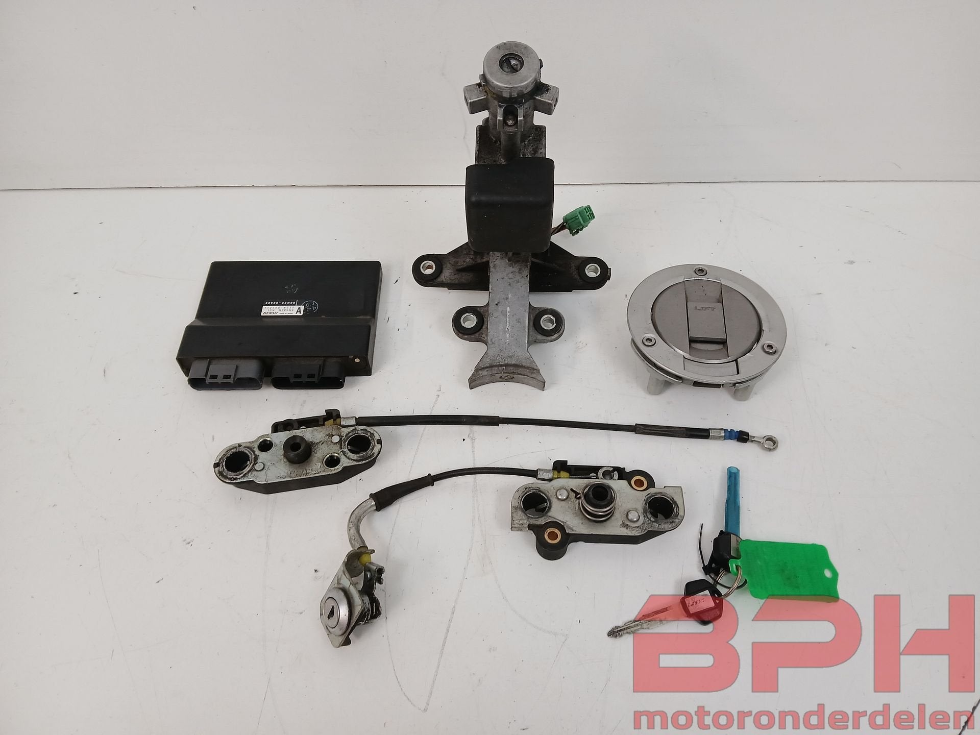 Slotenset + ECU Suzuki GSX1300BK GSX1300 B-king Bking CDI co, Motoren, Onderdelen | Suzuki, Ophalen of Verzenden, -, -, -