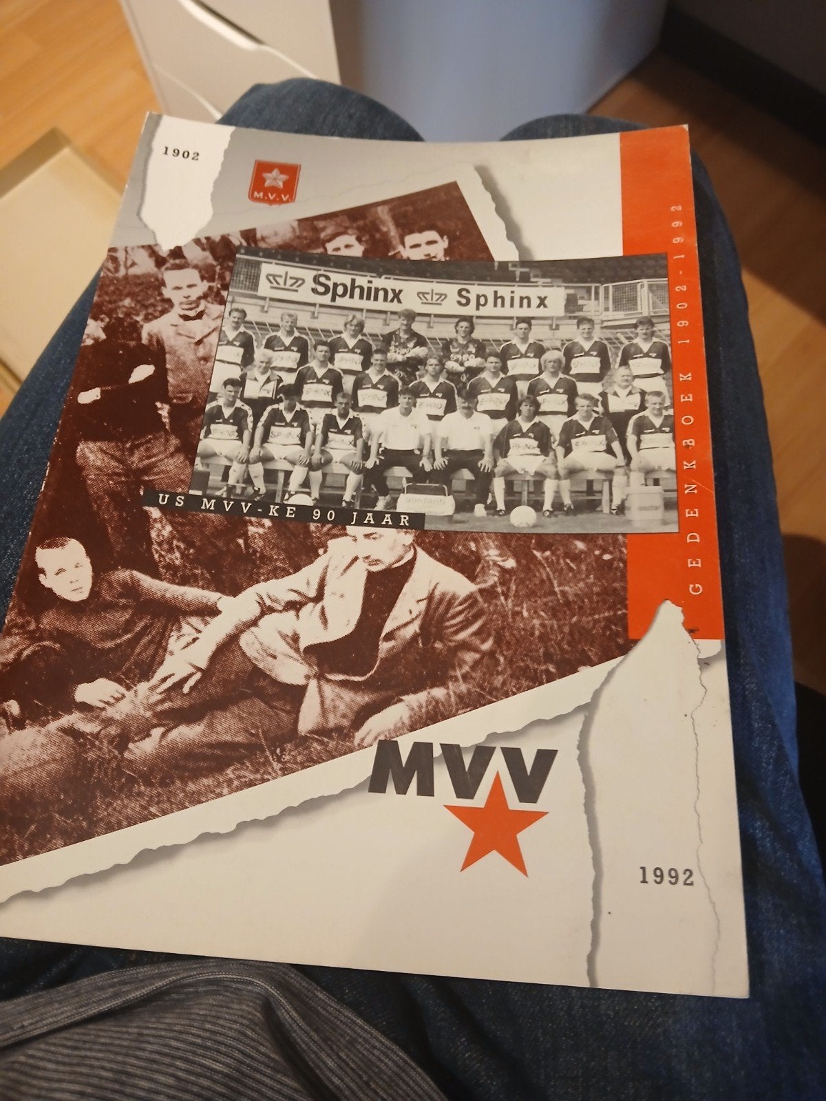 MVV Gedenkboek 1902-1992 - 90 Jaar Geschiedenis, Ophalen of Verzenden, Boek of Tijdschrift