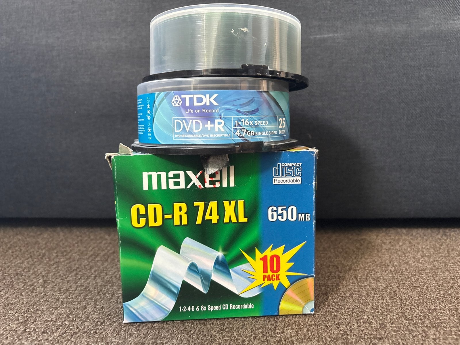 TDK DVD+R en Maxell CD-R 74 XL, Ophalen of Verzenden, Nieuw, Dvd, Op spindel