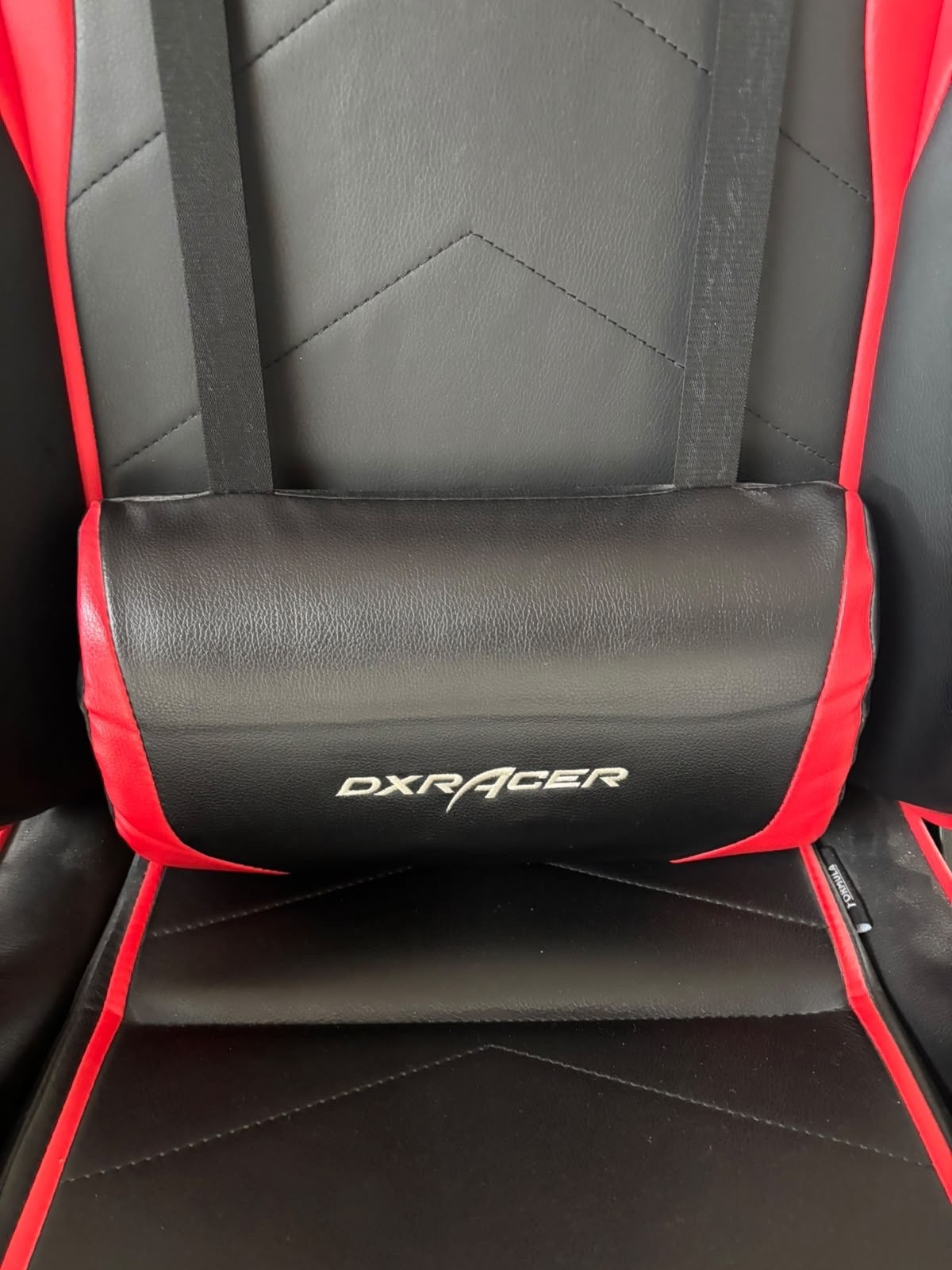 Foto 3 van DXRacer Gaming Bureaustoel - Zwart/Rood