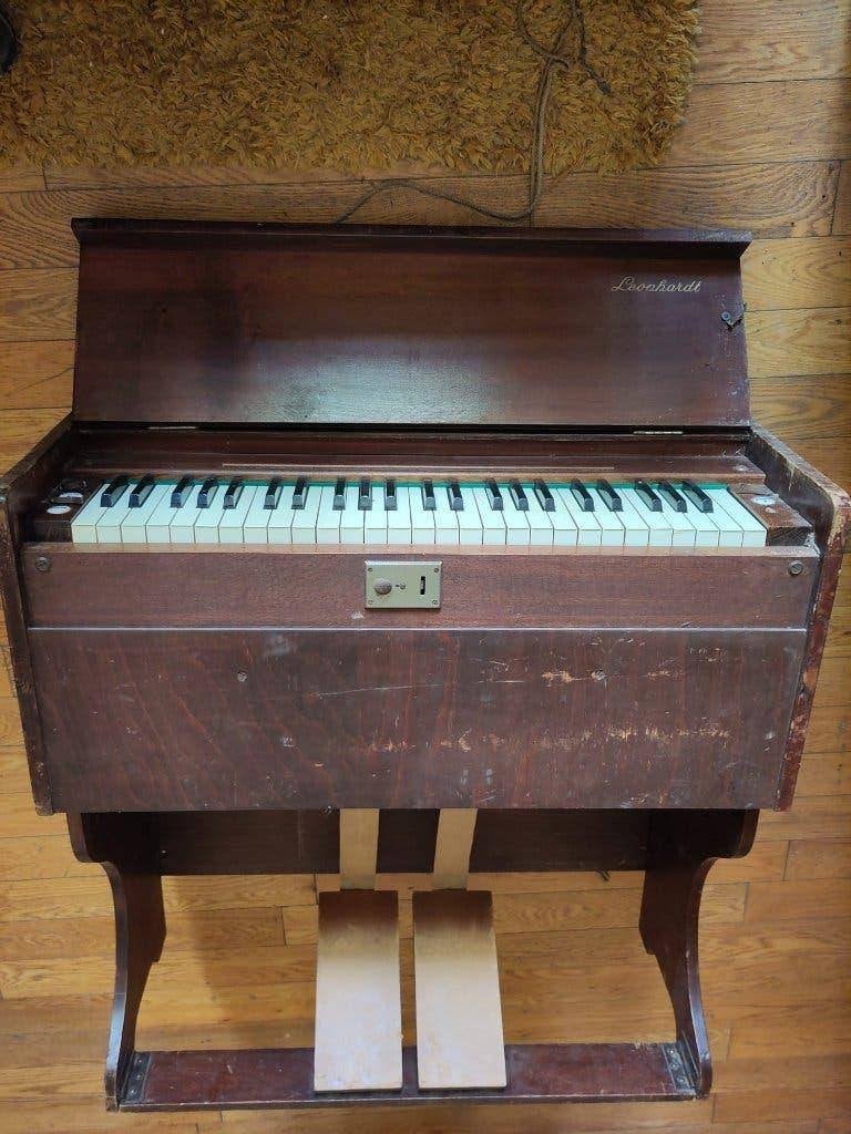 reisharmonium, kofferharmonium, draagbaar mobiel traporgel, Ophalen, Losse munt
