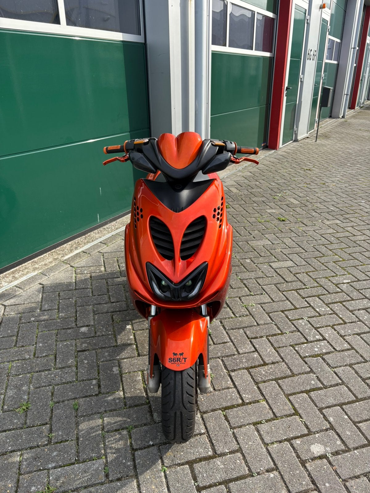 Yamaha Aerox 2008, Candy Orange, Ophalen, Zo goed als nieuw, Benzine, Aerox