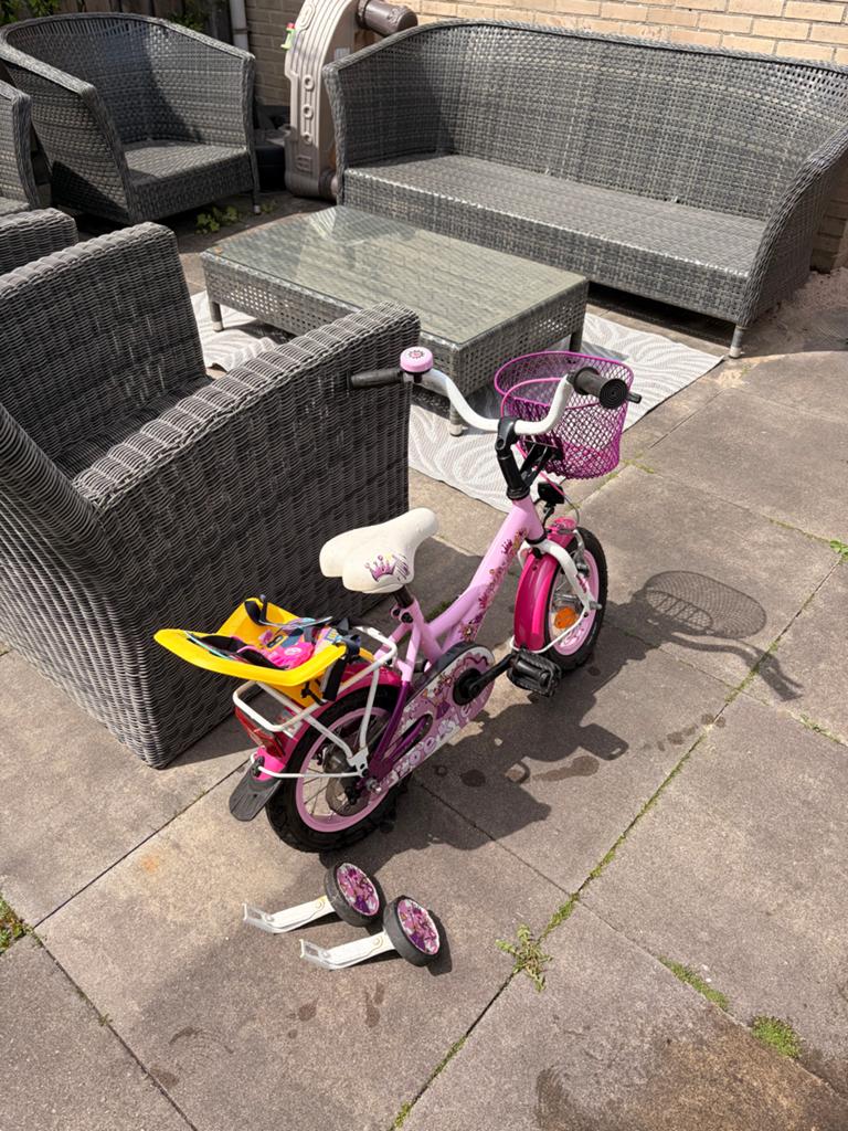 Loekie Roze kinderfiets met zijwieltjes en zitje, Ophalen, Zijwieltjes, Gebruikt, Velgrem