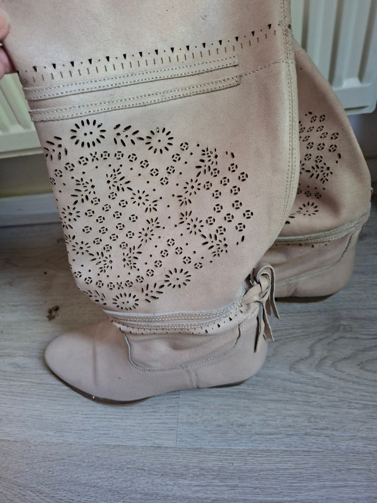 Nieuw ibiza laarzen maat 40 leer 35€, Hoge laarzen, Beige, Ophalen of Verzenden, Zo goed als nieuw