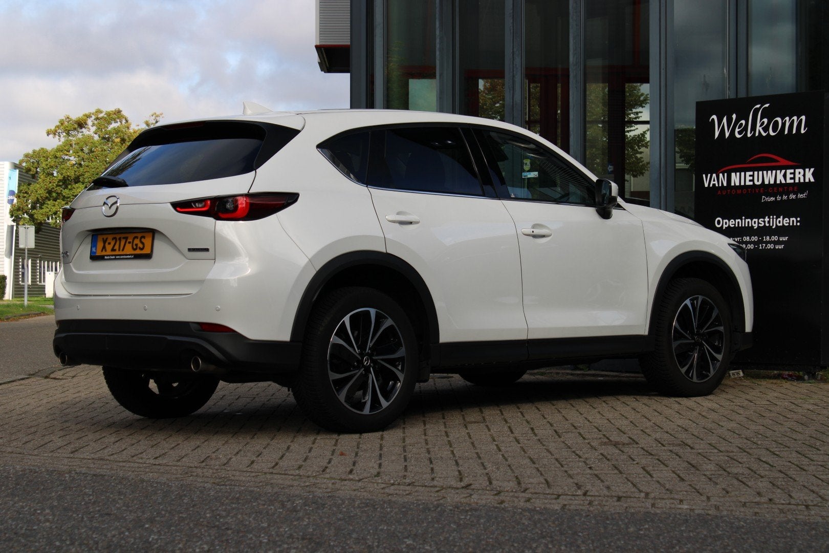MAZDA Cx-5 2.0 SKYACTIV-G 165pk 2WD Aut Exclusive-Line | Nav, Auto's, Gebruikt, 4 cilinders, Wit, Bedrijf
