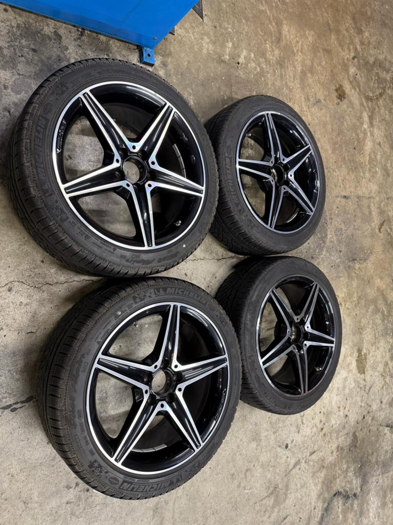 Orginele Mercedes AMG breedset met winterbanden., Ophalen, 18 inch, Gebruikt, Banden en Velgen