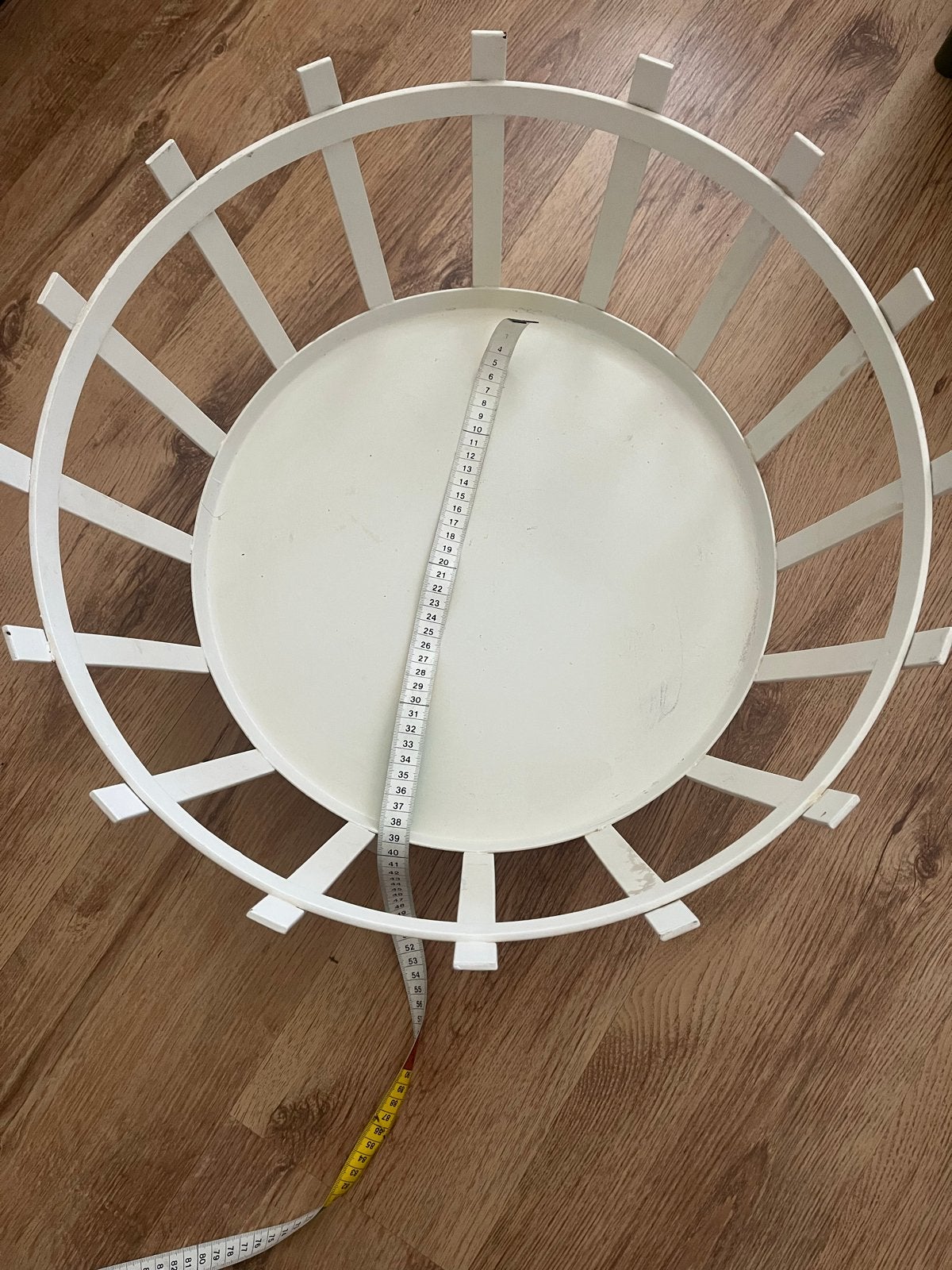 Witte metalen plantenstandaard / mand, Ophalen, Gebruikt, Wit, Metaal