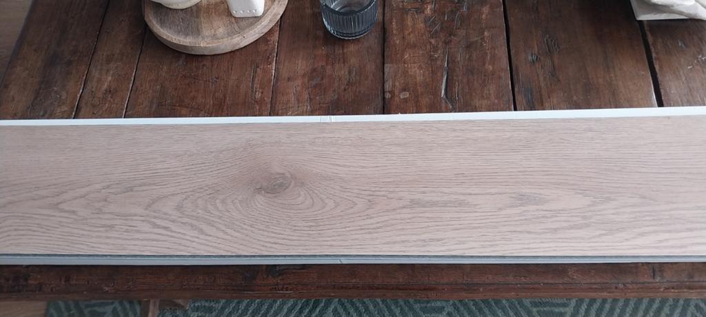 Vinyl klik pvc  6 stuks - 121x19cm - Nieuw (mist 1), Ophalen, 50 tot 150 cm, Nieuw, 10 m² of meer