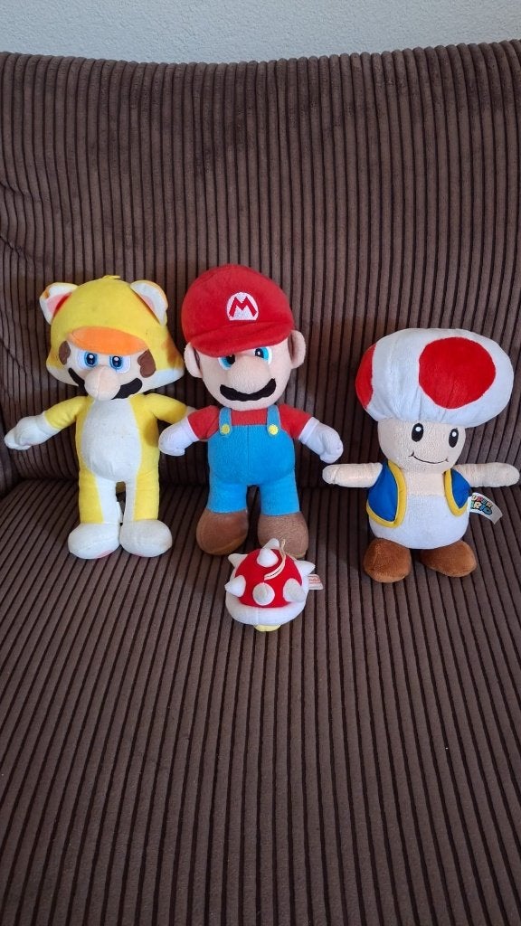 Mario knuffels, Ophalen of Verzenden, Zo goed als nieuw, Overige typen, Middelgroot (20 tot 80 cm)