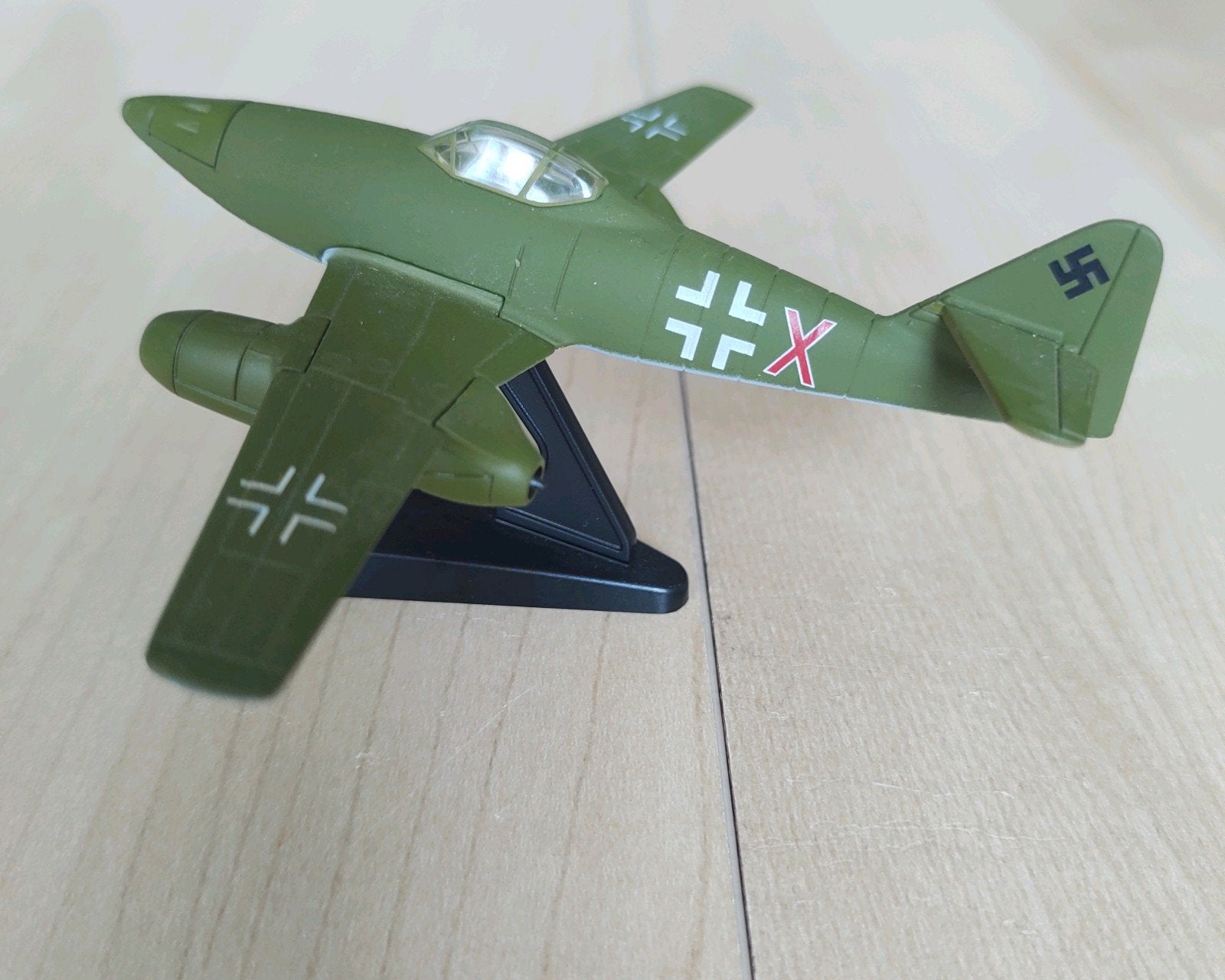 Del prado Messerschmitt ME-262 Luftwaffe rood X, Ophalen of Verzenden, Zo goed als nieuw, Schaalmodel