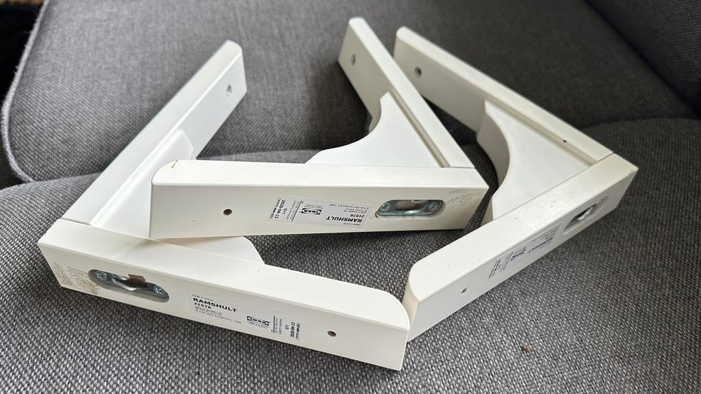 Zgan 3x wandplankdragers Ikea Ramshiky Ekby, Ophalen, Zo goed als nieuw