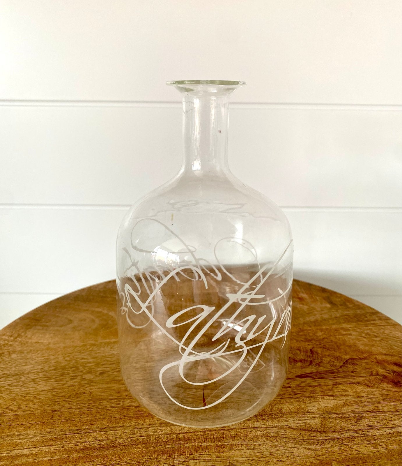 Riviera Maison glazen fles vaasje met sierlijke opdruk, Ophalen of Verzenden