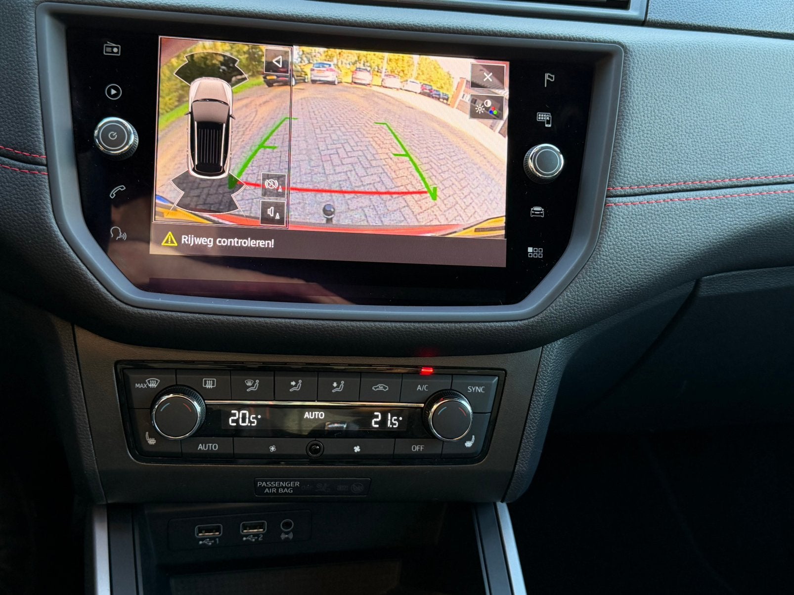 SEAT ARONA 1.OTSi 116PK FR BUSINESS INTENSE 7DSG CARPLAY|CAM, Auto's, Dealer onderhouden, 1112 kg, Overige kleuren, 49 €/maand