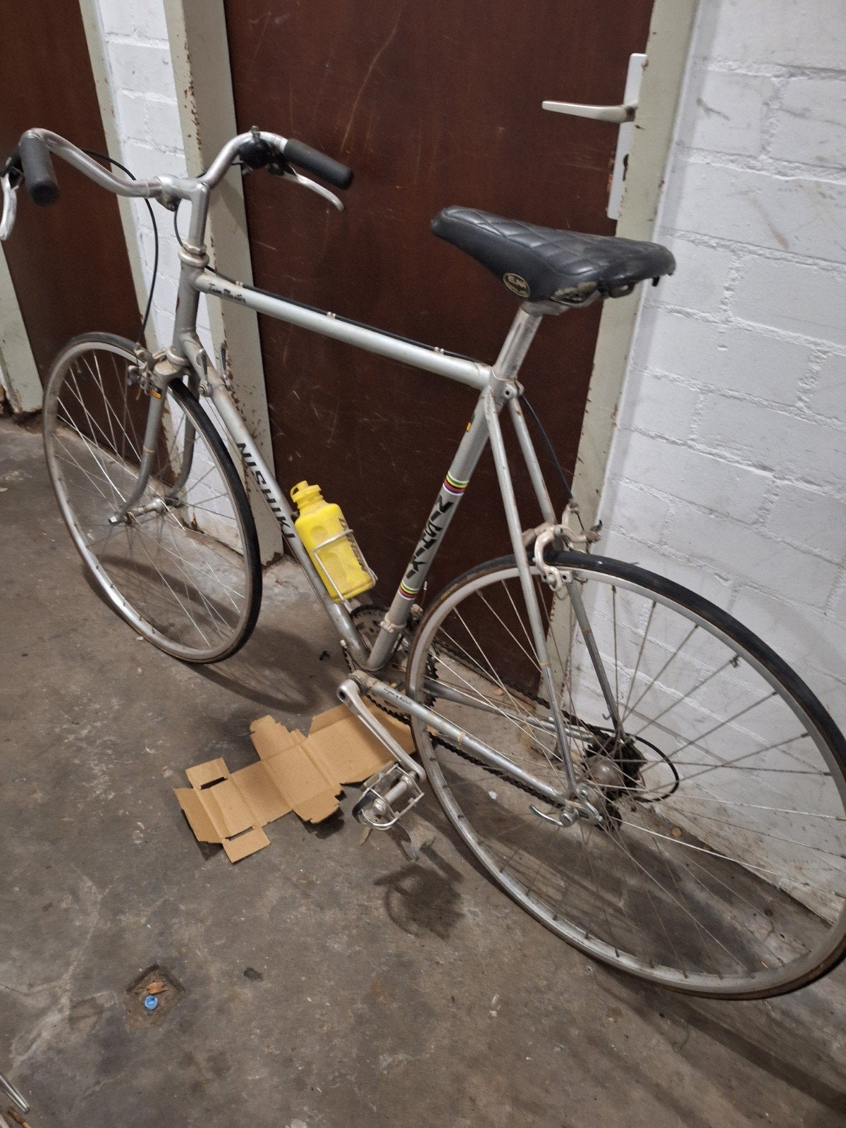 Nishiki Racefiets - Goede Staat, Banden Oppompen, Fietsen en Brommers, Fietsen | Racefietsen, Ophalen