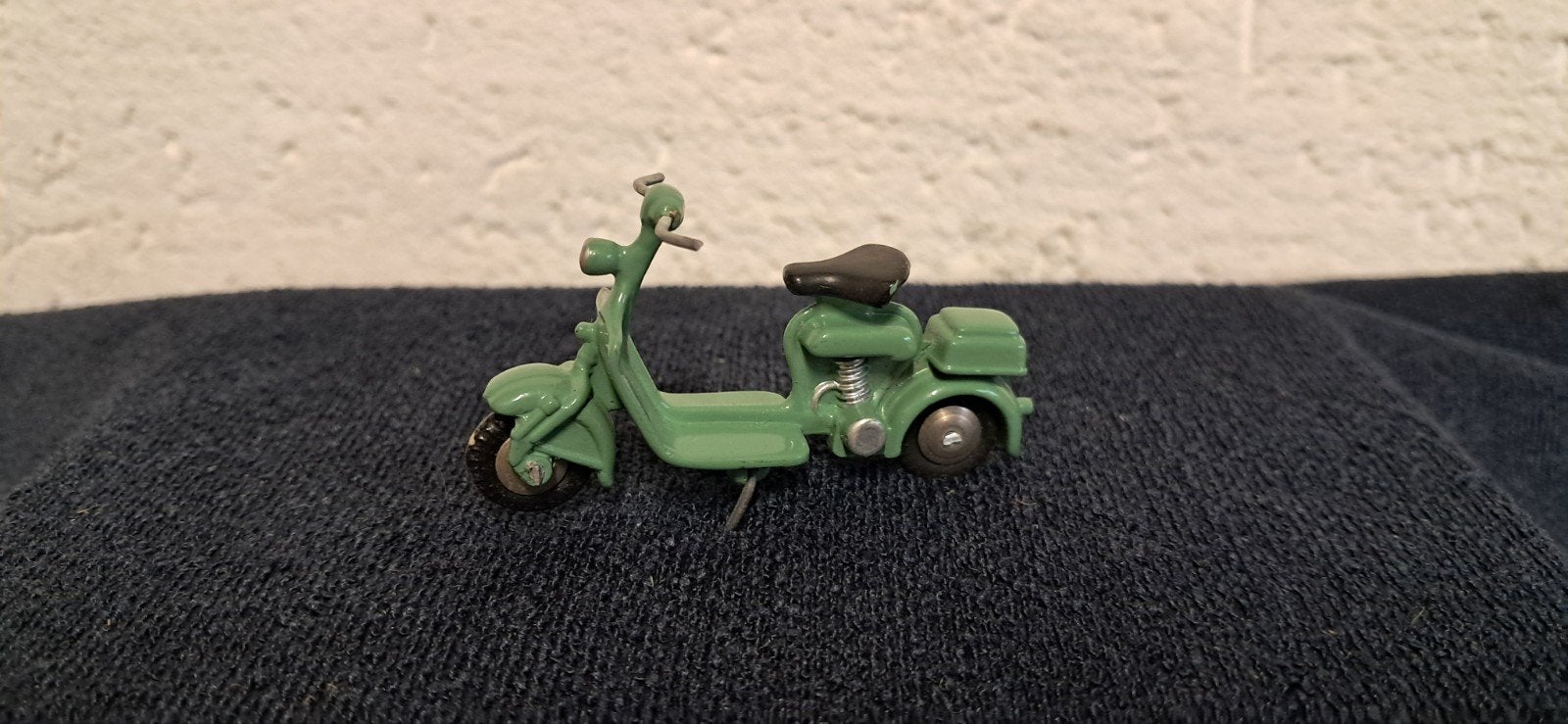 Scottoy miniatuurmodel - Lambretta 125 LC (Schaal 1:30), Ophalen of Verzenden, Gebruikt, Auto, Overige merken
