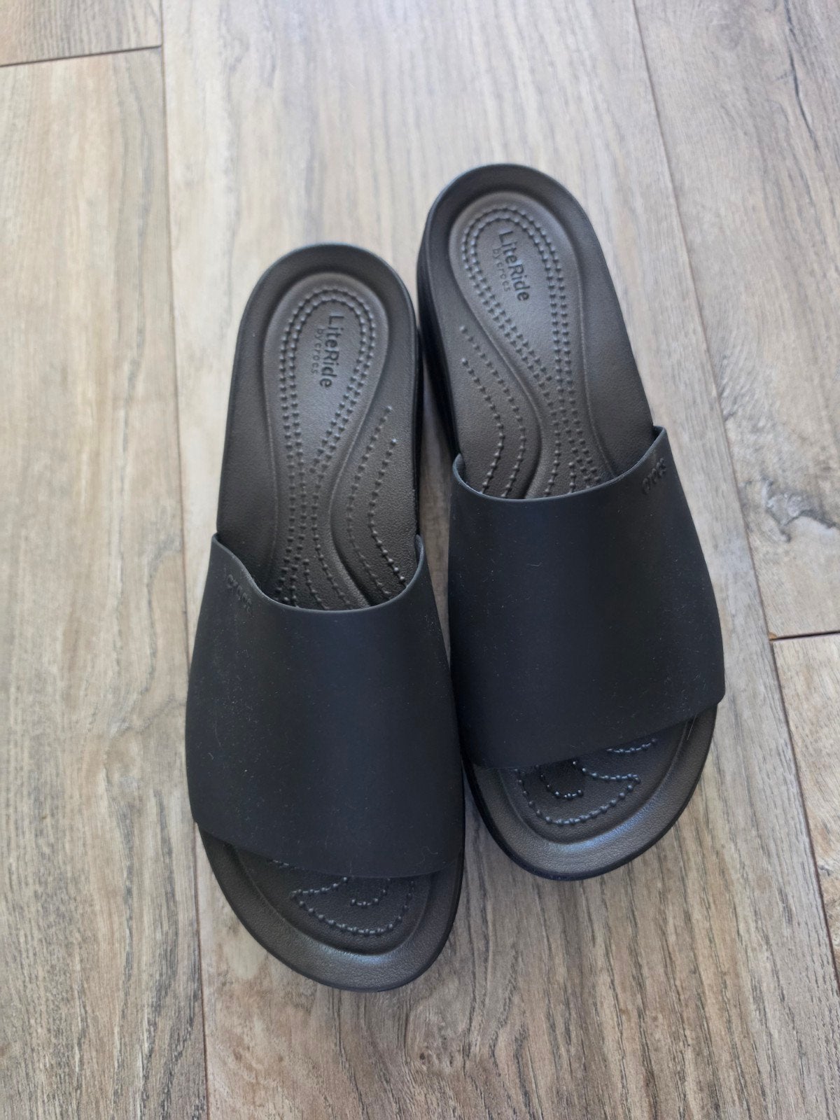 Crocs slippers mt 42, Ophalen of Verzenden, Nieuw
