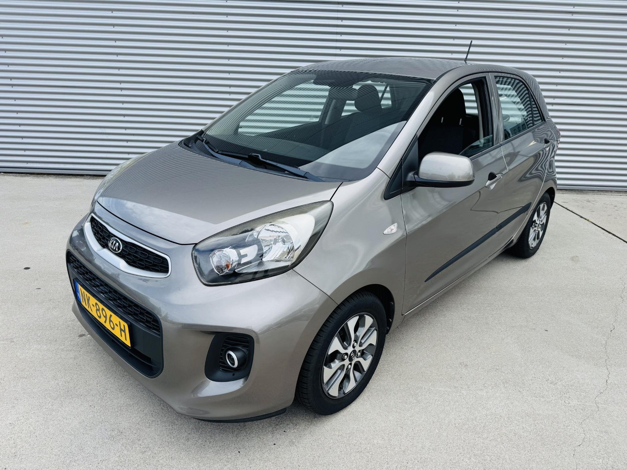 Kia Picanto 1.0 EconomyPlusLineNavigator Draaghaak tbv de fi, Auto's, Kia, Voorwielaandrijving, Stof, Gebruikt, Euro 6