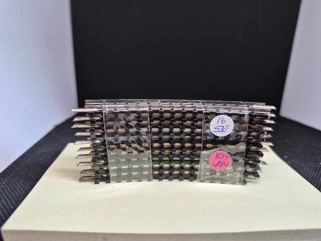 Minitrix 4914 - 10x gebogen rail R1 24 graden (16538), Gebruikt, Gelijkstroom, Trix, Rails
