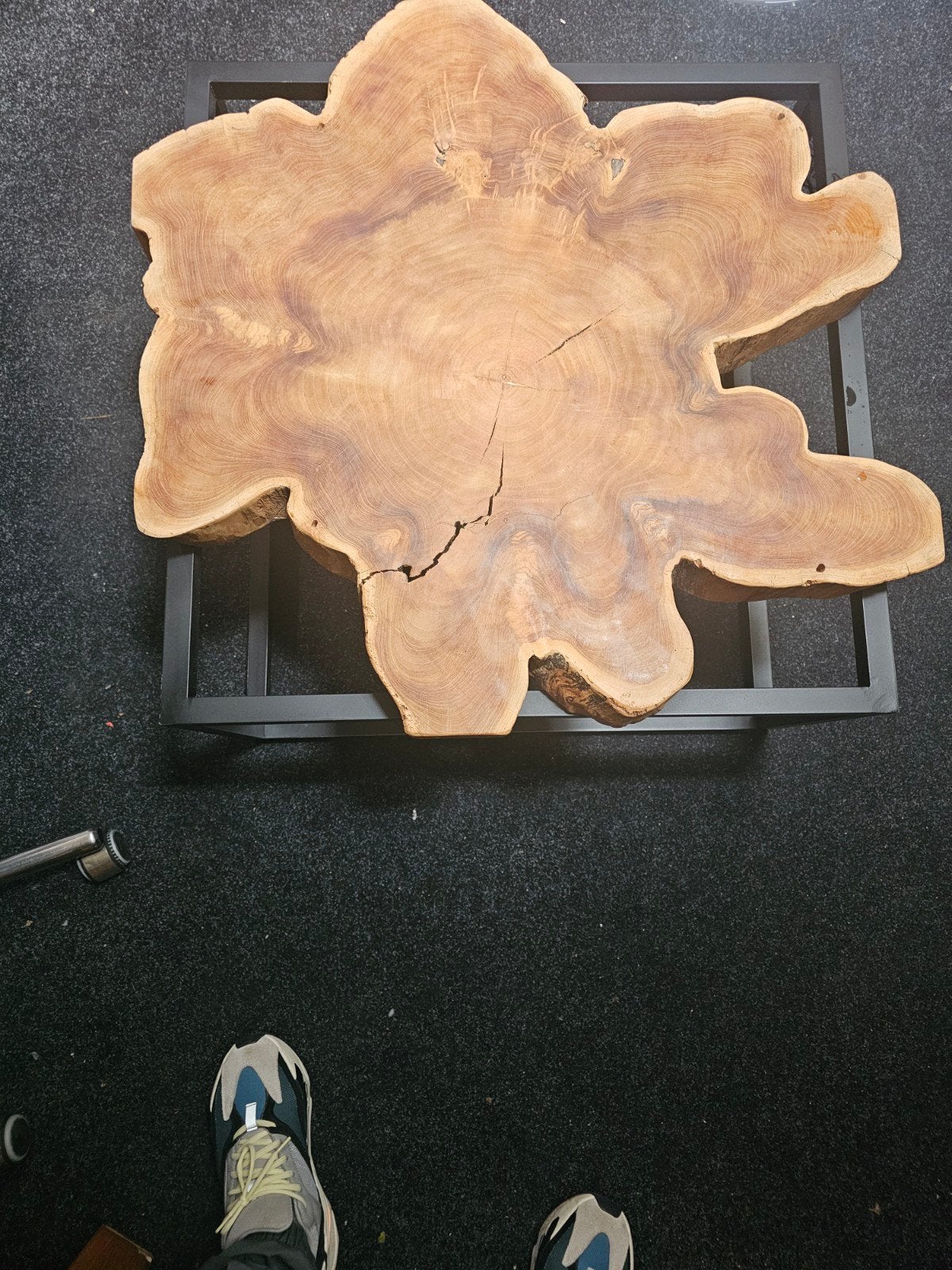 Unieke salontafel met boomstam blad, 50 – 75, 50 tot 100 cm, Teakhout, Zo goed als nieuw