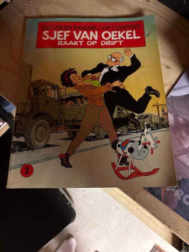 Sjef van Oekel: Raakt op Drift - Theo van den Boogaard, Eén stripboek, Ophalen of Verzenden, Gelezen