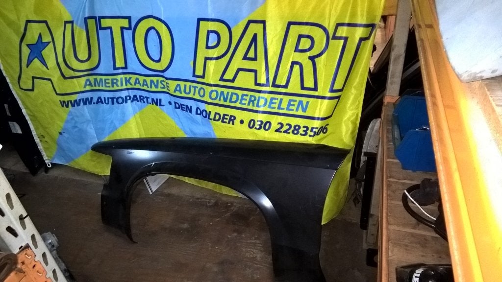 Cadillac Fleetwood RWD 1993-1996 Origineel lh voorscherm, Info@gm.com, Voor, Nieuw, Ophalen of Verzenden