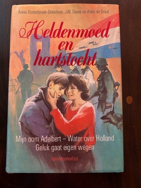 Heldenmoed  En  Hartstocht  Omnibus, Ophalen of Verzenden, Zo goed als nieuw