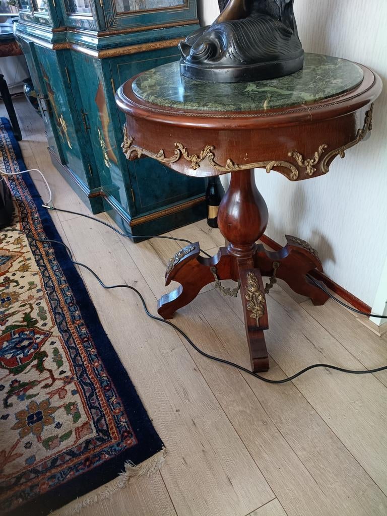 Ronde bijzettafel met marmeren blad, Antiek en Kunst, Antiek | Meubels | Tafels, Ophalen of Verzenden