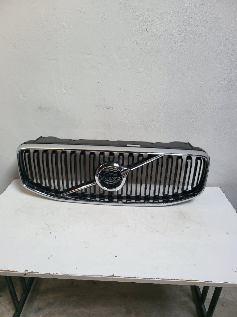 Grille Volvo XC60 II ('17-'22) 31425532- 31479497- 31457606, Auto-onderdelen, Carrosserie en Plaatwerk, Ophalen of Verzenden, Gebruikt