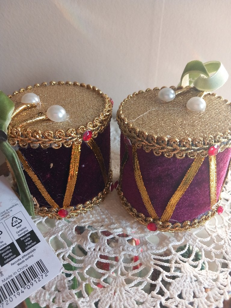 Trommel ornamenten/ En een masker, Diversen, Kerst, Ophalen of Verzenden, Nieuw