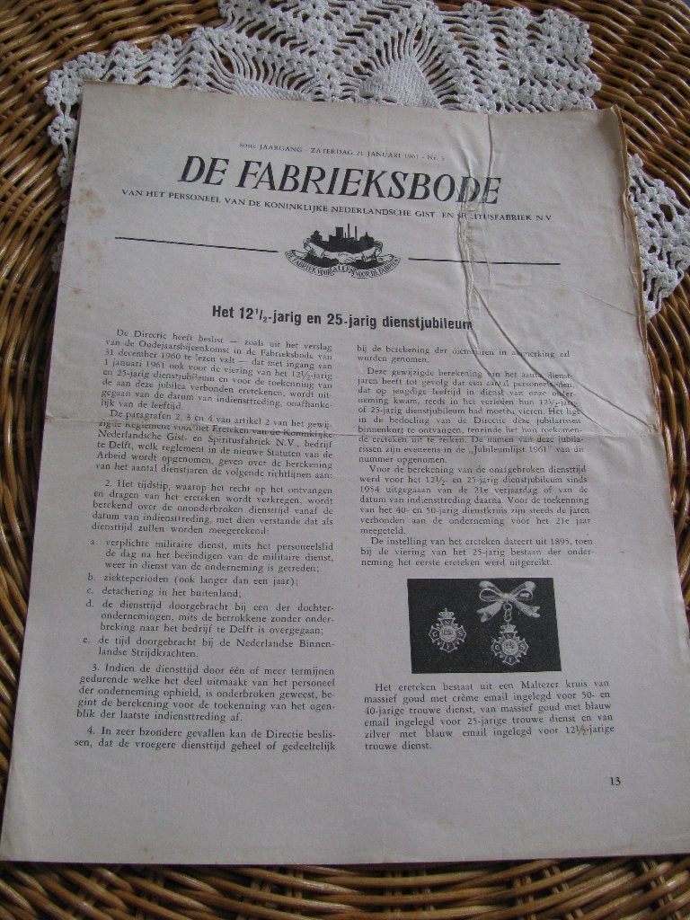 Gist & Spiritus fabriek Delft * Fabrieksbode * 21.01.1961, Ophalen of Verzenden, Gelezen