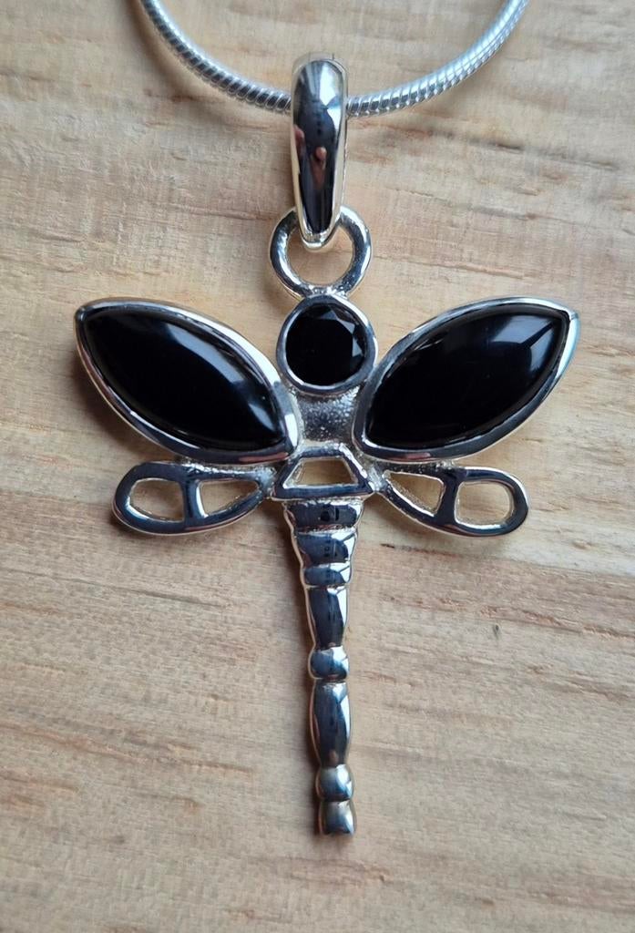 Zilveren kettinghanger Libelle met Zwarte Onyx, Zwart, Nieuw, Ophalen of Verzenden, Met edelsteen