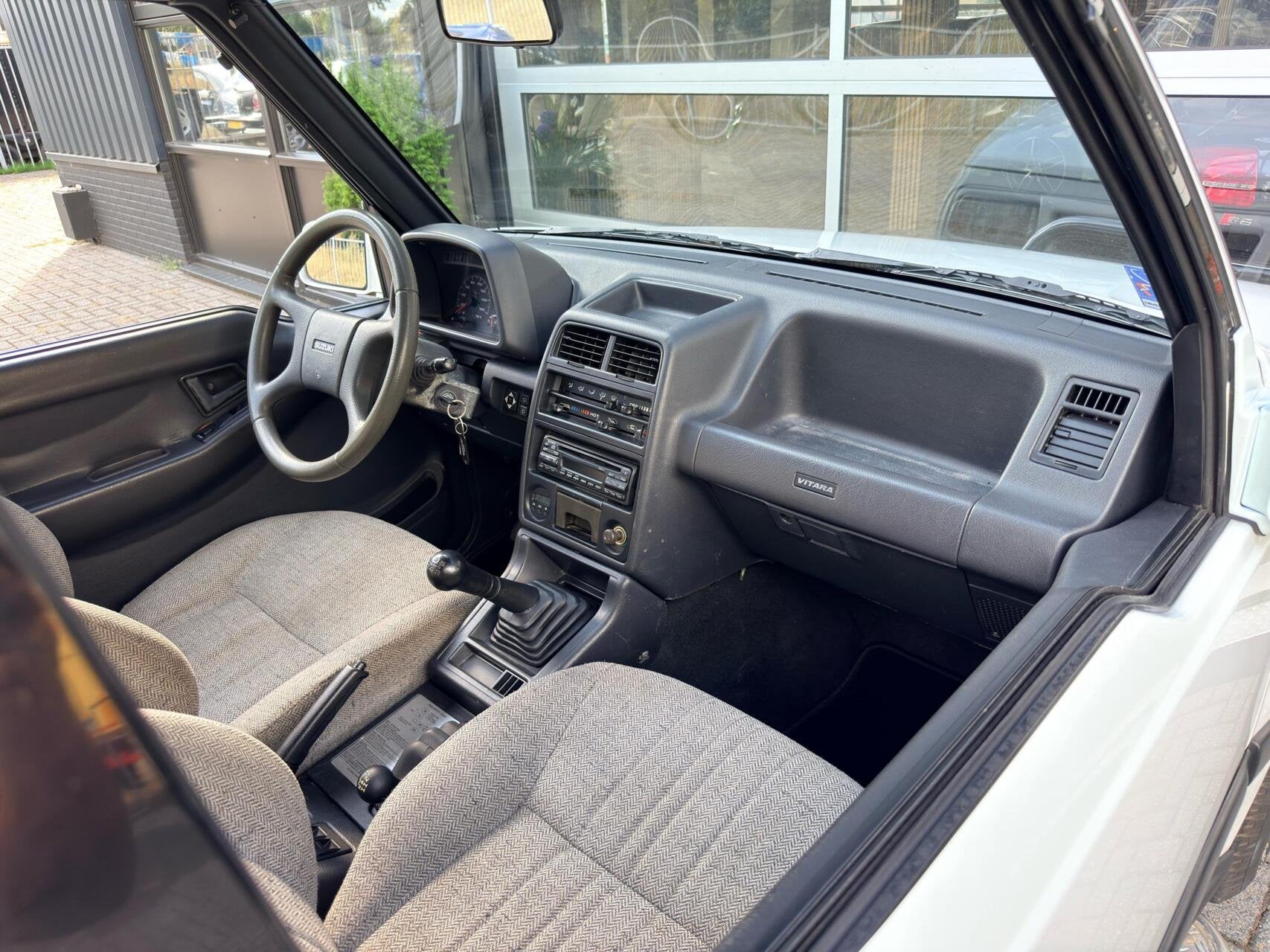 Suzuki Vitara Villager 5-deurs 1.6-16V JLX|Bullbar|2e eig.|U, Auto's, Suzuki, Stof, 4 cilinders, 1165 kg, 1590 cc