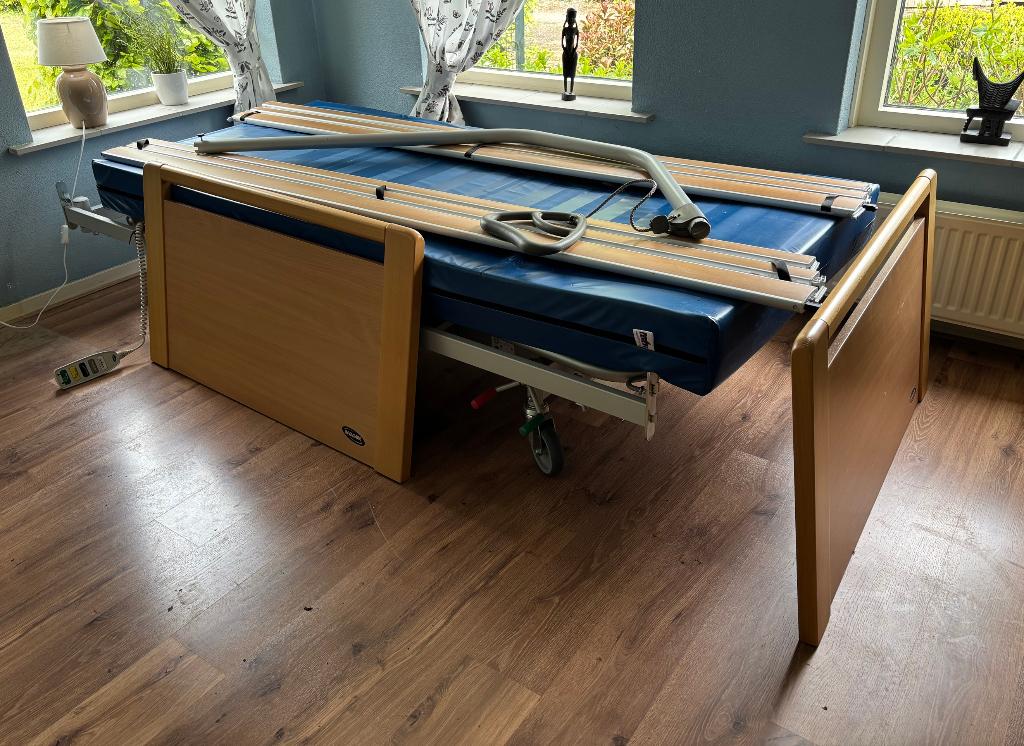 Elektrisch verstelbaar bed, Huis en Inrichting, Slaapkamer | Bedden, Ophalen, Verstelbaar, 90 cm, Eenpersoons