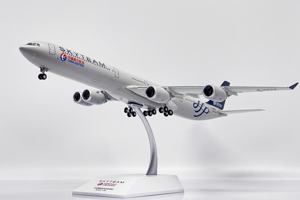 China Eastern Airlines Airbus A340-600/ JCWINGS, Ophalen of Verzenden, Schaalmodel