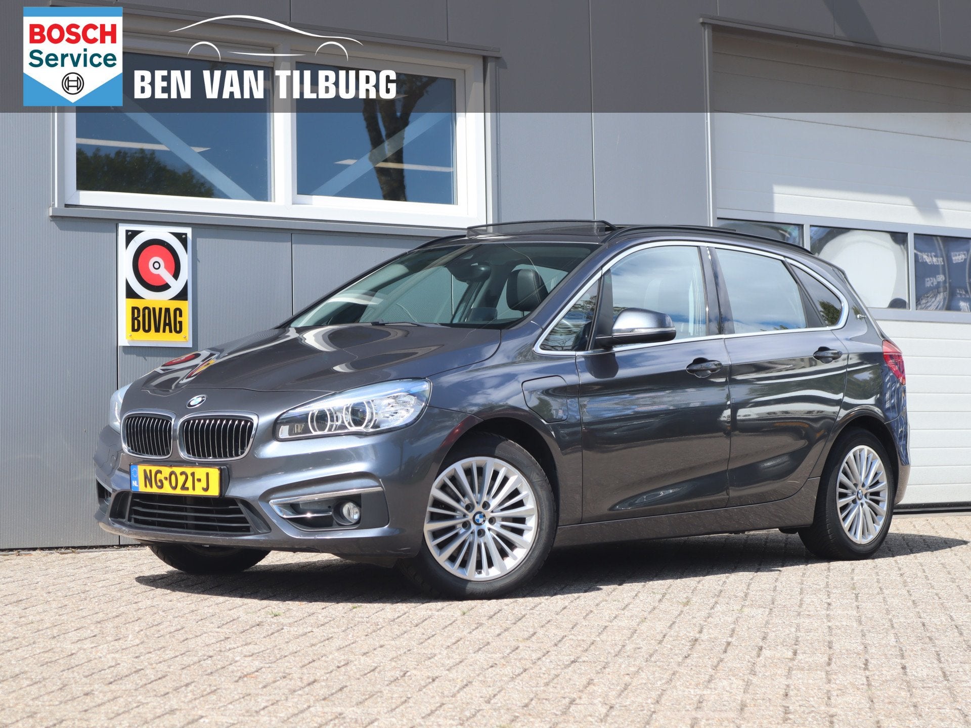 BMW 2 Serie Active Tourer 225xe M Sport / Leder / Pano / Cru, Auto's, Automaat, 136 pk, Gebruikt, Bedrijf